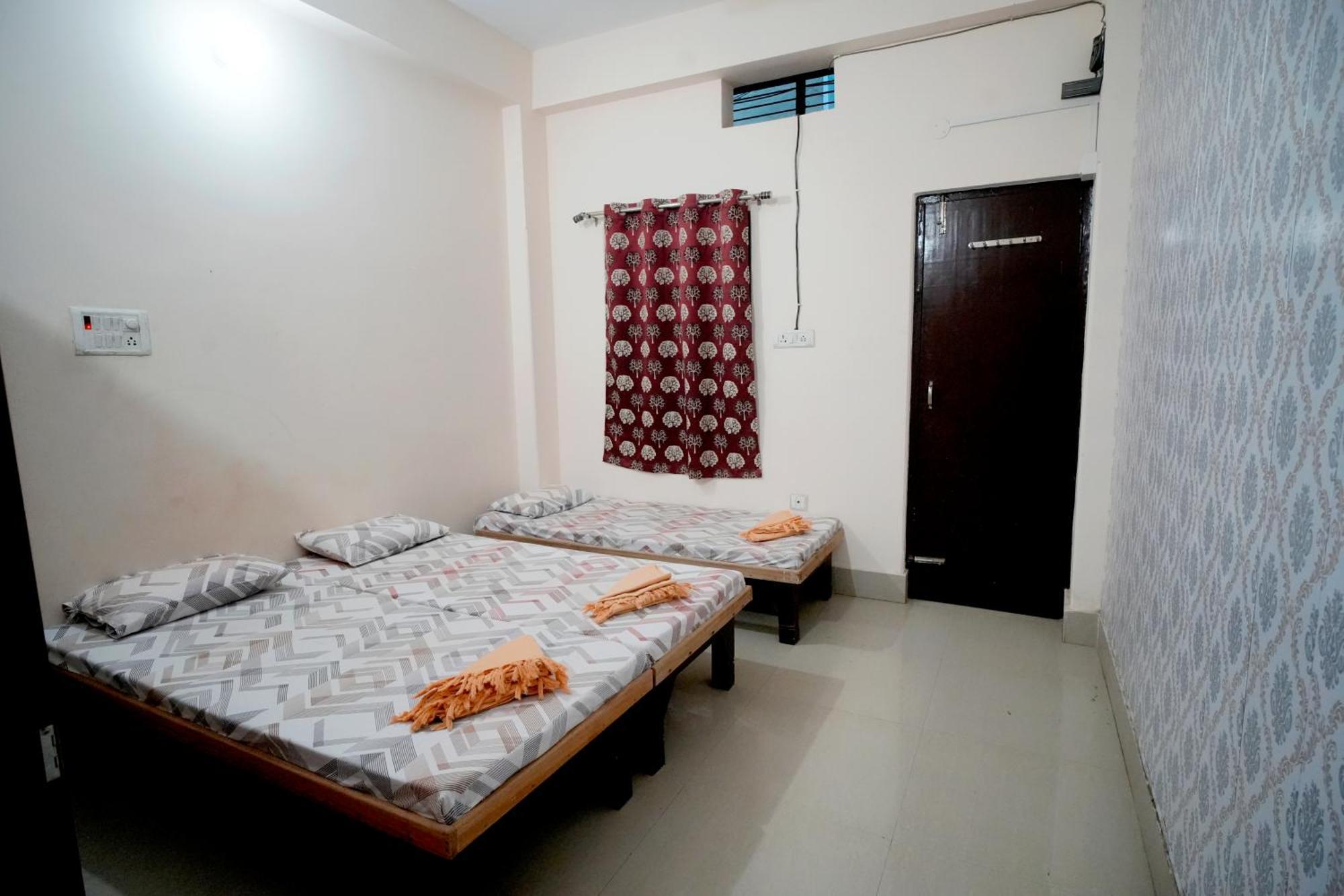 Banaras Gully House 500 Ft From The Ghats Varanasi Exterior photo